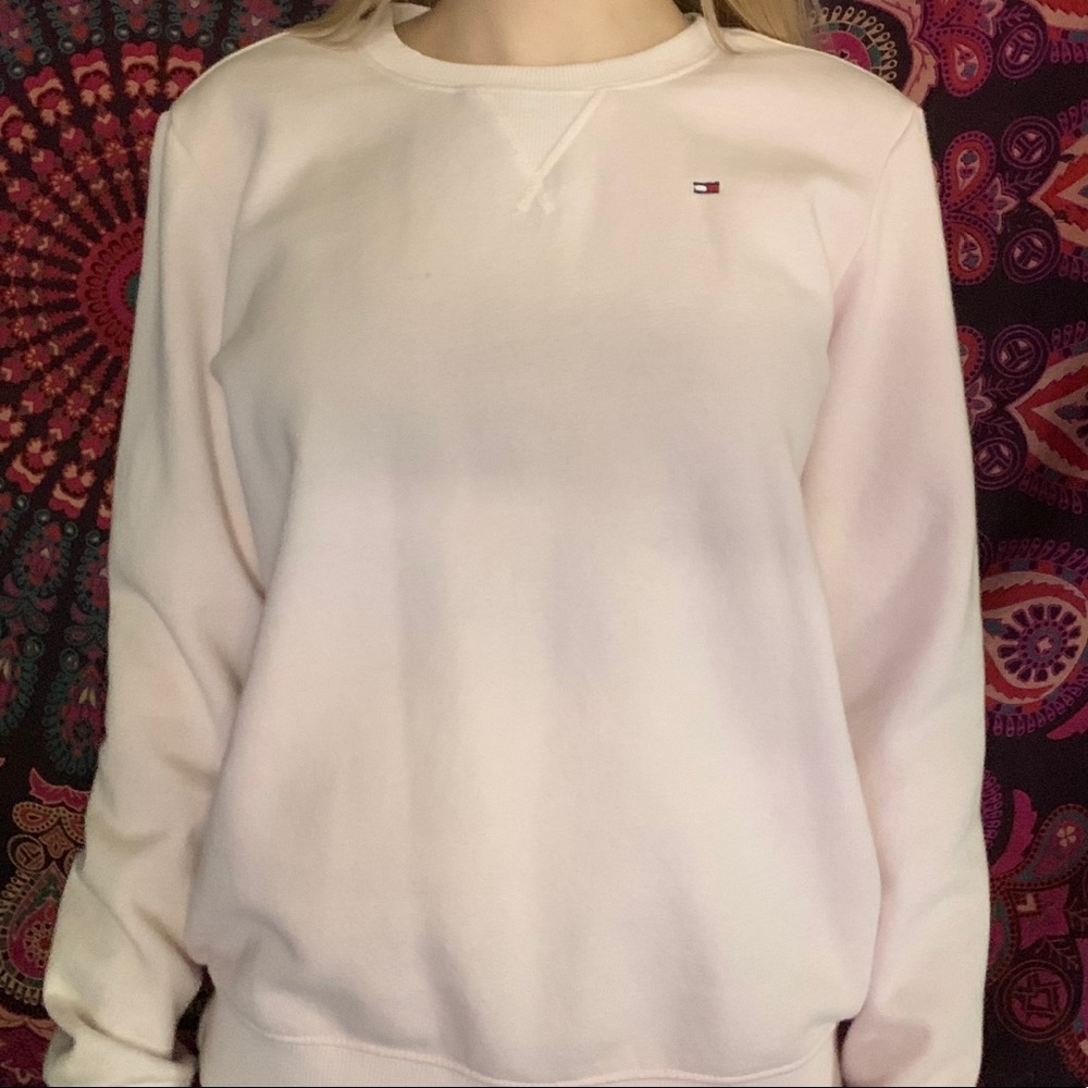 Light pink Tommy Hilfiger crewneck